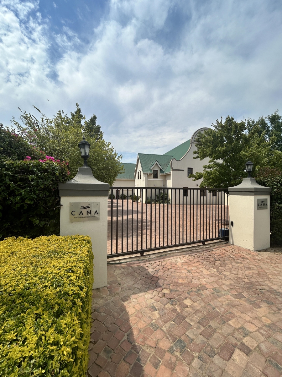 To Let commercial Property for Rent in Mbekweni Western Cape